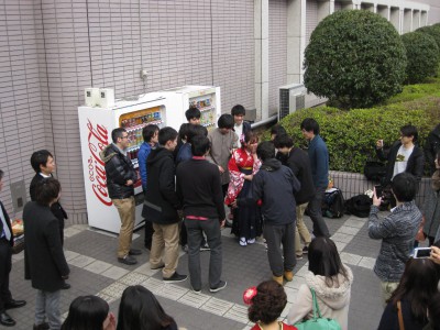 え…なにこれ公開処刑？wwと笑うさおりさんww